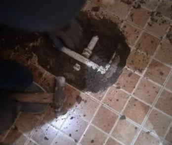 东至卫生间漏水维修公司为您分享下卫生间渗水如何处理及注意事项
